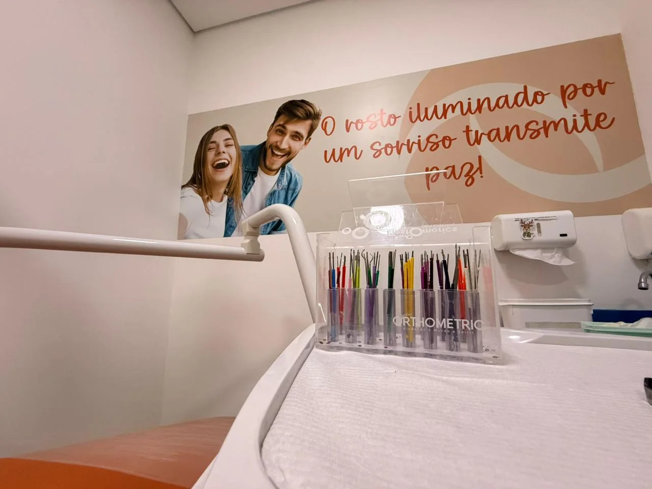 Bancada e detalhes de um ambiente de atendimento da Innovah